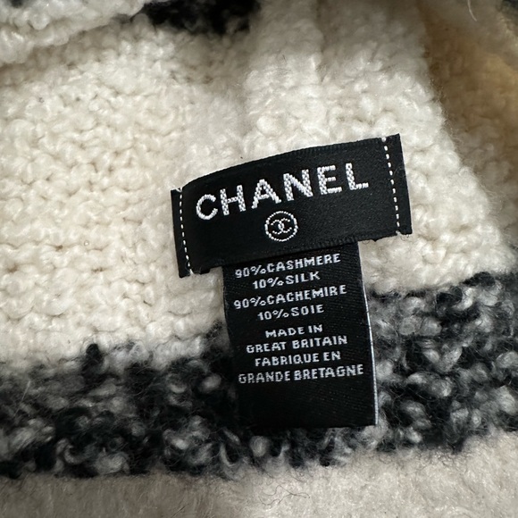 Chanel grey white cashmere beanie 90% cashmere 10% silk - Picture 4 of 4